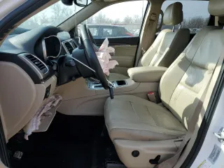 2017 Jeep Grand Cherokee Limited z VIN 1C4RJEBG6HC943399, wystawiony jako Copart lot #49082415 z przebiegiem Nie podano mil oraz Szkoda całkowita • Salvage title. Historia ofert i sprzedaży dostępna na DreamBid. Obrazek 7.