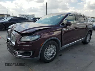 2019 Lincoln Nautilus Standard z VIN 2LMPJ8J96KBL19699, wystawiony jako Copart lot #69226394 z przebiegiem Nie podano mil oraz Szkoda całkowita • Salvage title. Historia ofert i sprzedaży dostępna na DreamBid. Obrazek 1.