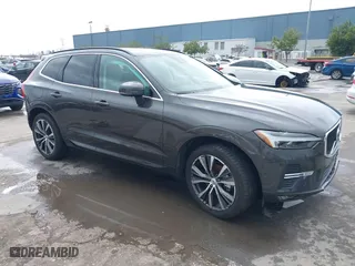2022 Volvo XC60 Momentum with VIN YV4L12RK1N1086380, listed as a IAAI auction lot 41583222 with 35,026 mi miles. Bid and sale history available at carsss.com. Image 1.
