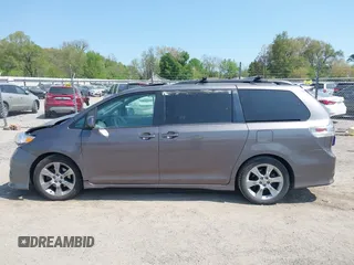 2011 Toyota Sienna SE с VIN 5TDXK3DC0BS126129, выставлен на аукционе IAAI как лот 42200517 с пробегом 158 408 миль миль и . История ставок и продаж доступна на DreamBid. Изображение 14.