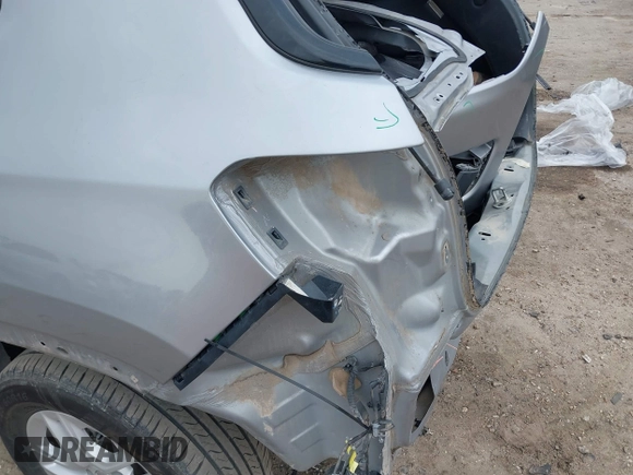 2018 Jeep Compass Sport with VIN 3C4NJCAB0JT250928, listed as a IAAI auction lot 41408079 with 110,422 mi miles. Bid and sale history available at carsss.com. Image 6.