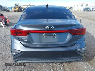 2019 Kia Forte LXS with VIN 3KPF24AD5KE062887, listed as a IAAI auction lot 41627225 with 118,119 mi miles. Bid and sale history available at carsss.com. Image 16.