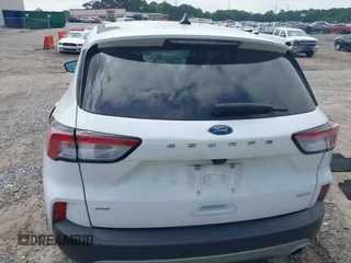 2020 Ford Escape SE with VIN 1FMCU0G61LUC46897, listed as a IAAI auction lot 42090743 with Not Provided miles and . Bid and sale history available at carsss.com. Image 15.
