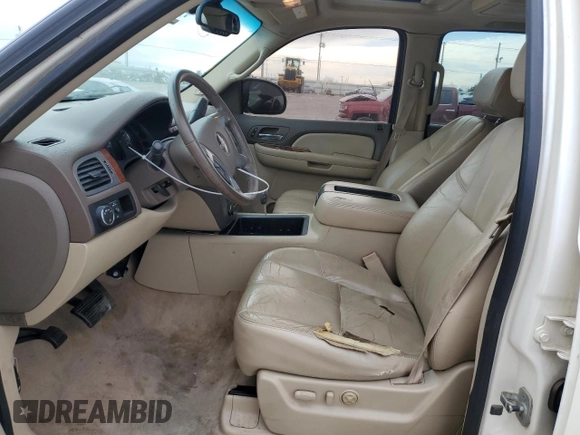 2008 GMC Yukon SLT w/4SB with VIN 1GKFC13J78R213048, listed as a Copart auction lot 88475205 with 186,715 mi miles and Salvage Title. Bid and sale history available at carsss.com. Image 7.