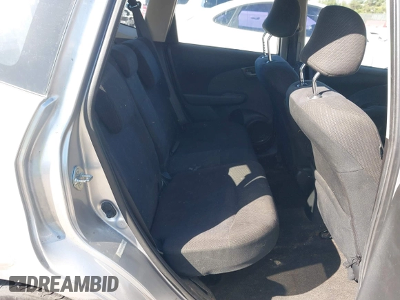 2013 Honda Fit Sport с VIN JHMGE8H6XDC022677, выставлен на аукционе IAAI как лот 41799038 с пробегом Не указан миль и . История ставок и продаж доступна на DreamBid. Изображение 8.