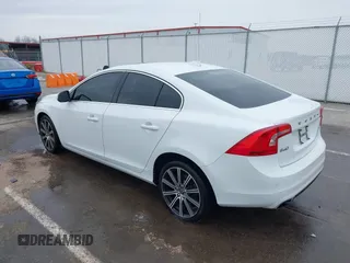 2015 Volvo S60 T6 Drive-E with VIN YV149MFK1F2366869, listed as a IAAI auction lot 41452923 with 98,005 mi miles. Bid and sale history available at carsss.com. Image 3.