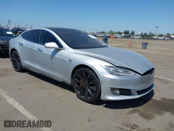 2013 Tesla Model S with VIN 5YJSA1CN5DFP11381, listed as a IAAI auction lot 42087803 with 146,818 mi miles and . Bid and sale history available at DreamBid. Image 1.