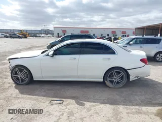 2019 Mercedes-Benz E-Class E 300 with VIN WDDZF4JB0KA512311, listed as a IAAI auction lot 41720142 with 93,714 mi miles. Bid and sale history available at carsss.com. Image 14.