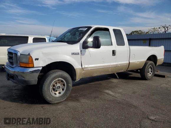 2000 Ford F-250 XL with VIN 1FTNX21S1YEB62621, listed as a Copart auction lot 87630545 with 204,488 mi miles and Salvage title. Bid and sale history available at DreamBid. Image 1.