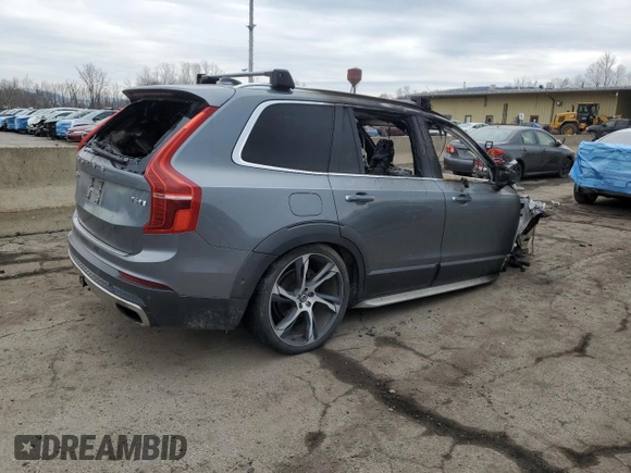 2017 Volvo XC90 Inscription with VIN YV4A22PL0H1169884, listed as a Copart auction lot 47393005 with 0 mi miles and Salvage Title. Bid and sale history available at carsss.com. Image 3.
