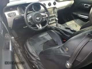 2015 Ford Mustang EcoBoost z VIN 1FA6P8TH7F5306748, wystawiony jako Copart lot #54726725 z przebiegiem 226 055 mil mil oraz Szkoda całkowita • Salvage title. Historia ofert i sprzedaży dostępna na DreamBid. Obrazek 8.