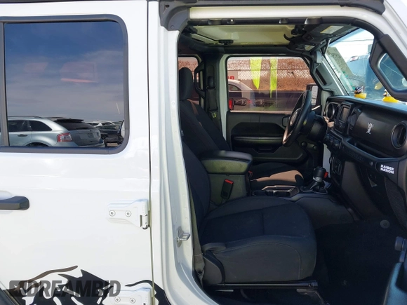 2020 Jeep Wrangler Unlimited Sport with VIN 1C4HJXDG0LW174393, listed as a IAAI auction lot 41575040 with 68,418 mi miles and . Bid and sale history available at DreamBid. Image 5.