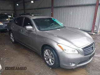 2013 Infiniti M with VIN JN1BY1AR4DM600963, listed as a IAAI auction lot 42524033 with 147,986 mi miles and . Bid and sale history available at DreamBid. Image 1.