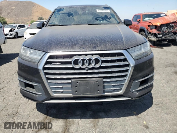 2018 Audi Q7 Premium Plus with VIN WA1LAAF70JD028163, listed as a Copart auction lot 61989305 with 191,095 mi miles and Clean title. Bid and sale history available at DreamBid. Image 5.
