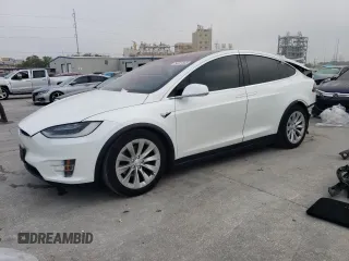 2017 Tesla Model X 90D with VIN 5YJXCBE22HF069829, listed as a Copart auction lot 50027845 with 88,279 mi miles and Salvage Title. Bid and sale history available at DreamBid. Image 1.