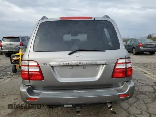 2004 Toyota Land Cruiser with VIN JTEHT05J242065384, listed as a Copart auction lot 83311194 with 132,495 mi miles and Salvage Title. Bid and sale history available at carsss.com. Image 6.