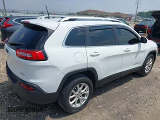 2016 Jeep Cherokee Latitude with VIN 1C4PJMCB8GW148470, listed as a IAAI auction lot 42415483 with 146,427 mi miles and . Bid and sale history available at DreamBid. Image 4.