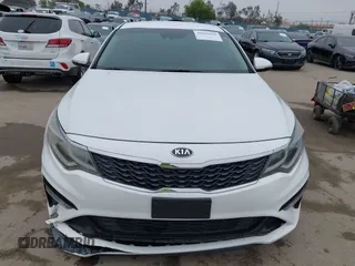2020 Kia Optima LX z VIN 5XXGT4L3XLG422203, wystawiony jako IAAI lot #42290010 z przebiegiem 38 284 mil mil oraz . Historia ofert i sprzedaży dostępna na DreamBid. Obrazek 12.