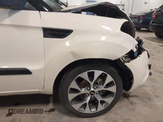 2013 Kia Soul ! with VIN KNDJT2A63D7499657, listed as a IAAI auction lot 41430292 with 120,102 mi miles. Bid and sale history available at carsss.com. Image 19.