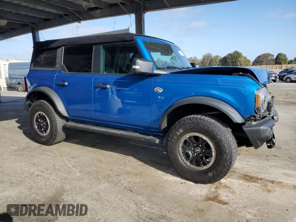 2022 Ford Bronco with VIN 1FMEE5DP1NLA82589, listed as a Copart auction lot 58793645 with 34,471 mi miles and Salvage title. Bid and sale history available at DreamBid. Image 4.