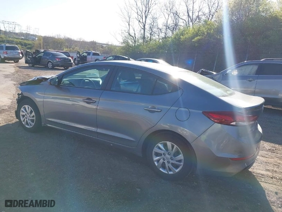 2018 Hyundai Elantra SE with VIN KMHD74LF2JU578773, listed as a IAAI auction lot 41991059 with 19,834 mi miles. Bid and sale history available at carsss.com. Image 3.