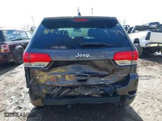 2015 Jeep Grand Cherokee Laredo with VIN 1C4RJFAG2FC133806, listed as a IAAI auction lot 41732455 with 67,955 mi miles. Bid and sale history available at carsss.com. Image 17.