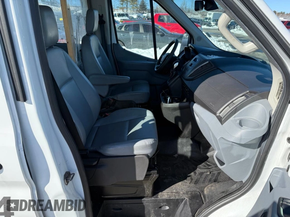 2016 Ford Transit XL with VIN 1FBAX2CMXGKB29845, listed as a Copart auction lot 46722645 with 224,377 mi miles and Clean title. Bid and sale history available at DreamBid. Image 5.