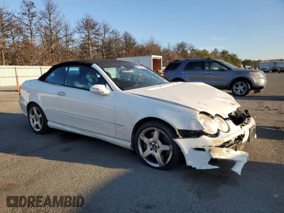 2005 Mercedes-Benz CLK 500 z VIN WDBTK75G75T049996, wystawiony jako Copart lot #47252015 z przebiegiem 141 969 mil mil oraz Szkoda całkowita • Salvage title. Historia ofert i sprzedaży dostępna na DreamBid. Obrazek 4.