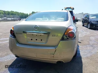 2010 Nissan Altima SL z VIN 1N4AL2AP8AN480138, wystawiony jako IAAI lot #42117251 z przebiegiem 243 314 mil mil oraz . Historia ofert i sprzedaży dostępna na DreamBid. Obrazek 17.