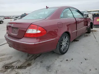 2008 Mercedes-Benz CLK 350 z VIN WDBTJ56H48F248361, wystawiony jako Copart lot #42920615 z przebiegiem 124 624 mil mil oraz Szkoda całkowita • Salvage title. Historia ofert i sprzedaży dostępna na DreamBid. Obrazek 3.