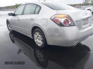 2011 Nissan Altima S with VIN 1N4AL2AP2BN473090, listed as a IAAI auction lot 41954089 with 194,707 mi miles and . Bid and sale history available at carsss.com. Image 3.