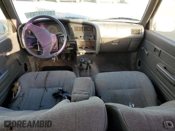1989 Toyota Pickup с VIN JT4RN13P2K0004383, выставлен на аукционе Copart как лот 46108785 с пробегом 241 850 миль миль и Списание • Salvage title. История ставок и продаж доступна на DreamBid. Изображение 8.