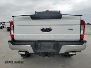 2019 Ford F-250 XL с VIN 1FT7W2BT6KED26424, выставлен на аукционе Copart как лот 53119905 с пробегом 107 288 миль миль и Списание • Salvage title. История ставок и продаж доступна на DreamBid. Изображение 6.
