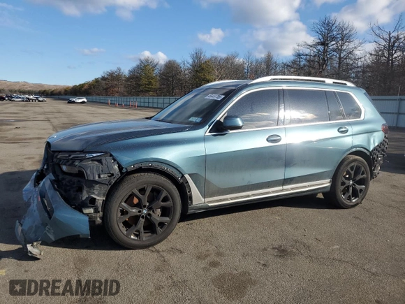 2024 BMW X7 xDrive40i with VIN 5UX23EM03R9S26340, listed as a Copart auction lot 46449785 with 0 mi miles and Salvage Title. Bid and sale history available at carsss.com. Image 1.