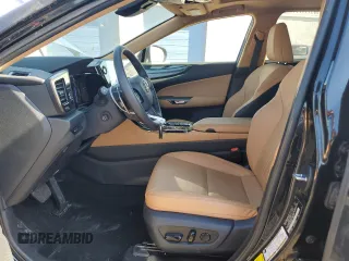 2025 Lexus NX with VIN 2T2GGCEZ5SC066356, listed as a Copart auction lot 47031765 with 3,235 mi miles and Salvage Title. Bid and sale history available at carsss.com. Image 7.