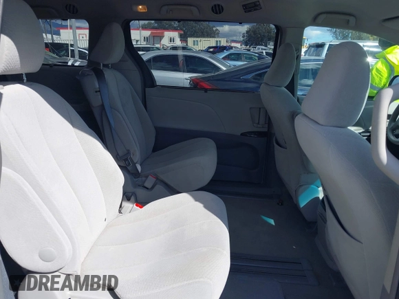 2013 Toyota Sienna LE AAS with VIN 5TDKK3DC4DS358746, listed as a IAAI auction lot 41788838 with 92,281 mi miles. Bid and sale history available at carsss.com. Image 8.