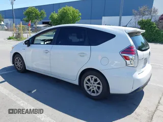 2016 Toyota Prius v Two with VIN JTDZN3EU5GJ051939, listed as a IAAI auction lot 42162040 with 275,213 mi miles. Bid and sale history available at carsss.com. Image 3.