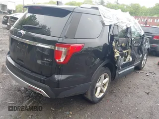2017 Ford Explorer XLT with VIN 1FM5K8D80HGC98322, listed as a IAAI auction lot 42259383 with 130,764 mi miles and . Bid and sale history available at DreamBid. Image 4.