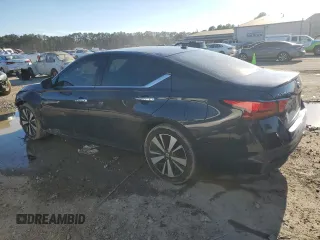2019 Nissan Altima 2.5 SL with VIN 1N4BL4EV1KC170483, listed as a Copart auction lot 47097045 with 137,099 mi miles and Salvage Title. Bid and sale history available at carsss.com. Image 2.