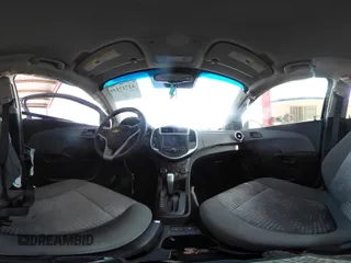 2020 Chevrolet Sonic LT z VIN 1G1JG6SB1L4135267, wystawiony jako IAAI lot #41717139 z przebiegiem 62 834 mil mil oraz . Historia ofert i sprzedaży dostępna na DreamBid. Obrazek 19.