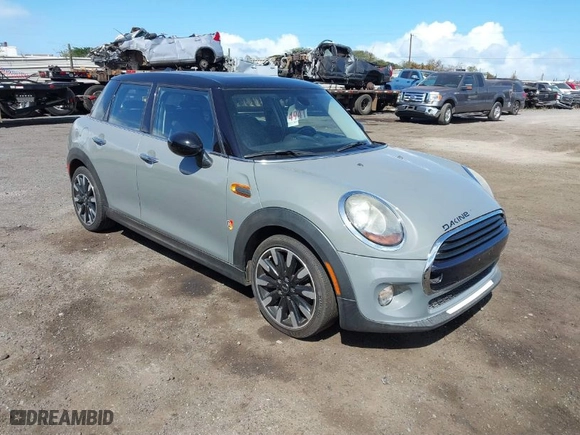 2018 MINI Hardtop 4 Door Cooper with VIN WMWXU1C5XJ2F80038, listed as a IAAI auction lot 40849170 with 66048 miles. Bid and sale history available at carsss.com. Image 6.