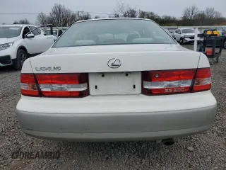 2001 Lexus ES 300 with VIN JT8BF28G215104142, listed as a Copart auction lot 52108405 with 171,766 mi miles and Salvage Title. Bid and sale history available at carsss.com. Image 6.