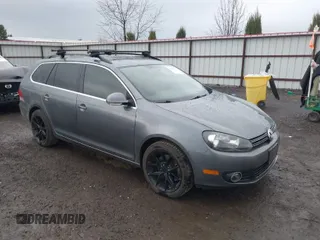2014 Volkswagen Jetta SportWagen TDI with VIN 3VWPL7AJ9EM626122, listed as a IAAI auction lot 41896727 with 72,701 mi miles. Bid and sale history available at carsss.com. Image 1.