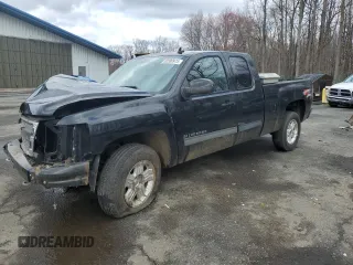 2010 Chevrolet Silverado 1500 LT with VIN 1GCSKSE38AZ186997, listed as a Copart auction lot 52300975 with 107,464 mi miles and Salvage Title. Bid and sale history available at carsss.com. Image 1.