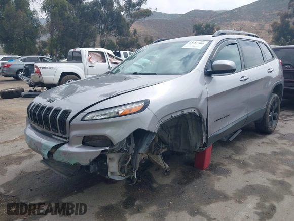 2018 Jeep Cherokee Latitude Tech Connect с VIN 1C4PJLCB2JD540423, выставлен на аукционе IAAI как лот 42159808 с пробегом 186 962 миль миль и . История ставок и продаж доступна на DreamBid. Изображение 2.