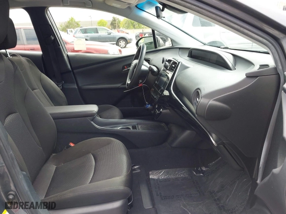 2019 Toyota Prius L Eco with VIN JTDKARFU9K3075219, listed as a IAAI auction lot 42113323 with 218,986 mi miles. Bid and sale history available at carsss.com. Image 5.