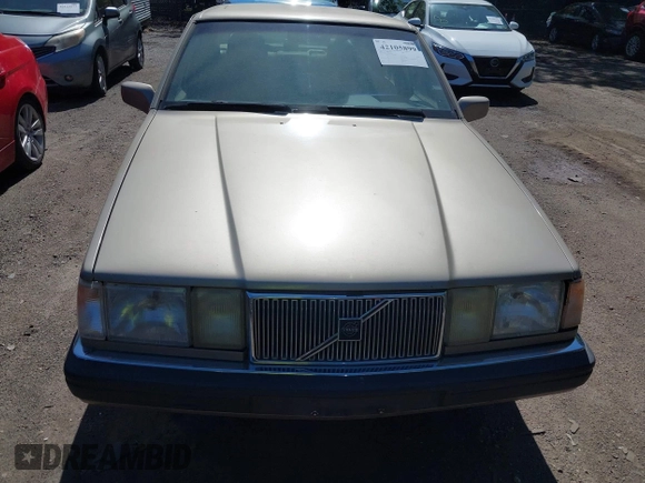 1994 Volvo 960 z VIN YV1KS9518R0046398, wystawiony jako IAAI lot #42105899 z przebiegiem 204 752 mil mil oraz . Historia ofert i sprzedaży dostępna na DreamBid. Obrazek 6.