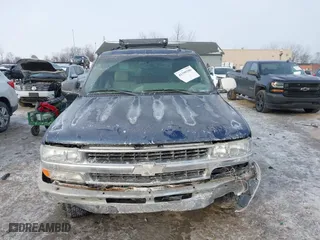2003 Chevrolet Tahoe LT with VIN 1GNEC13Z63R182212, listed as a IAAI auction lot 41399286 with 241,980 mi miles. Bid and sale history available at carsss.com. Image 12.