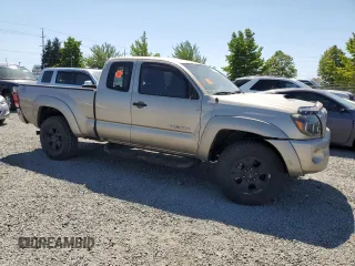 2006 Toyota Tacoma PreRunner z VIN 5TETX62N76Z316539, wystawiony jako Copart lot #59506935 z przebiegiem 147 552 mil mil oraz Czysty tytuł • Clean title. Historia ofert i sprzedaży dostępna na DreamBid. Obrazek 4.