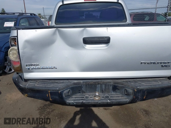 2010 Toyota Tacoma PreRunner z VIN 5TEJU4GN0AZ730557, wystawiony jako IAAI lot #41642019 z przebiegiem 196 355 mil mil oraz . Historia ofert i sprzedaży dostępna na DreamBid. Obrazek 19.